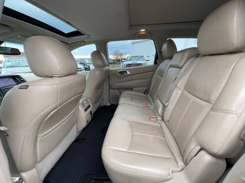 2016 Nissan Pathfinder Platinum