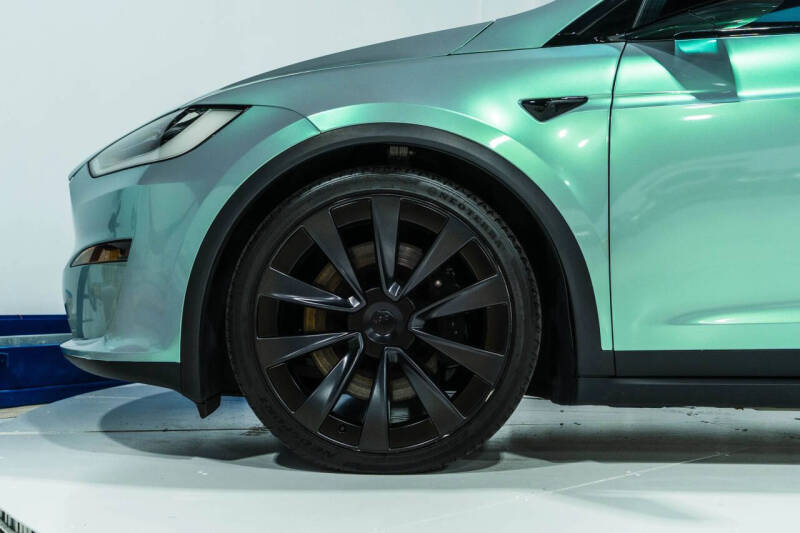 2023 Tesla Model X Standard Range