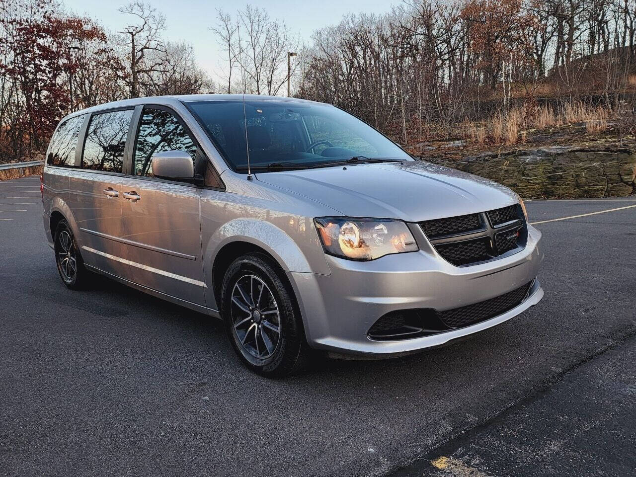 2016 Dodge Grand Caravan for sale at Commonwealth Motors LLC in Moosic, PA