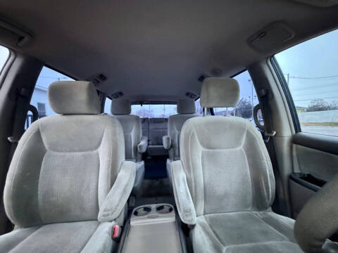 2008 Toyota Sienna CE 7-Passenger