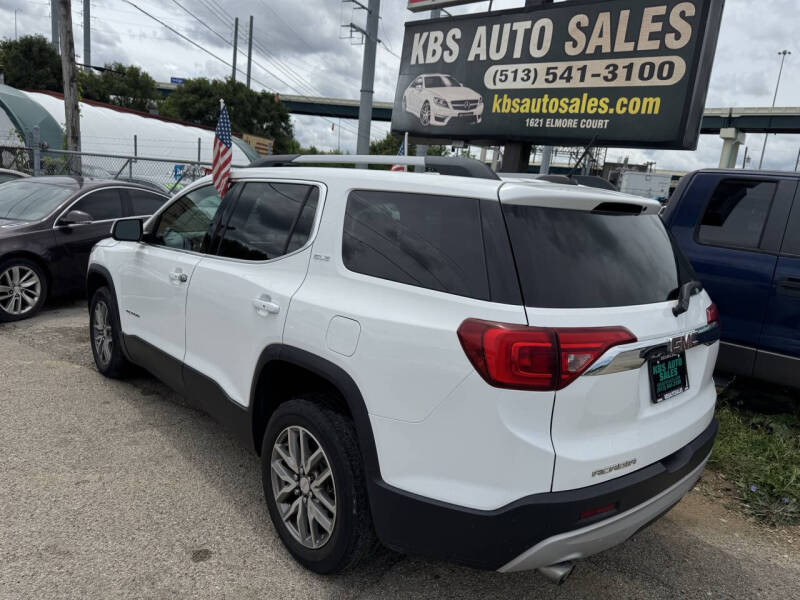 2017 GMC Acadia SLE-2