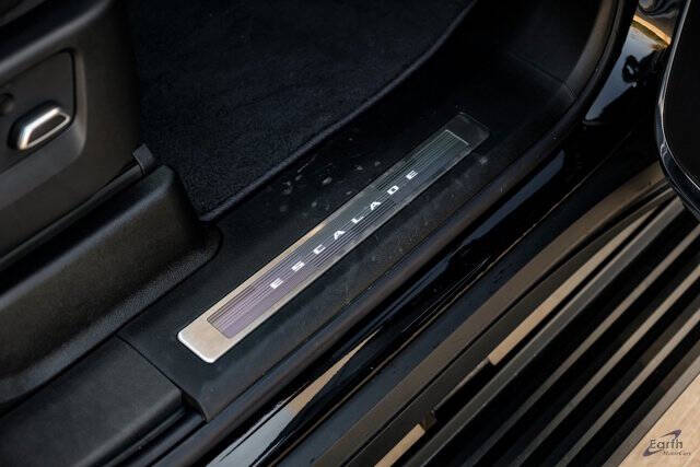 2025 Cadillac Escalade-V