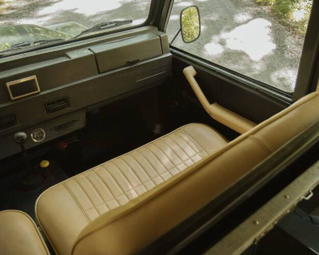 1980 Land Rover Santana