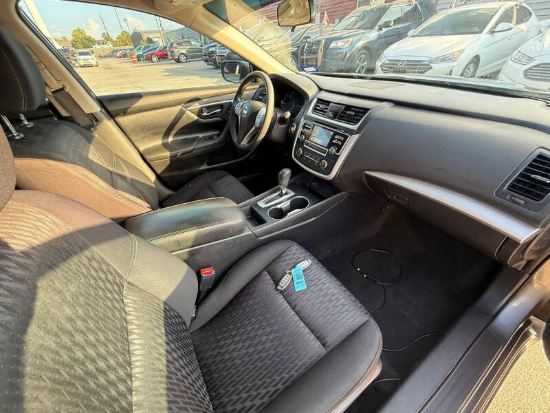 2017 Nissan Altima 2.5 SV