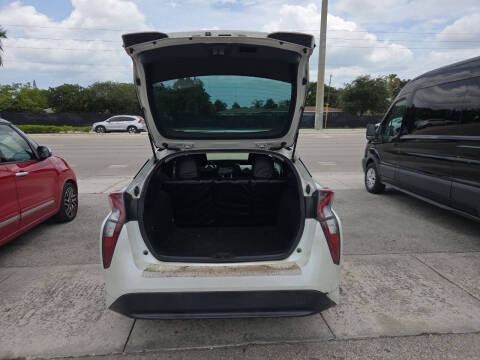 2017 Toyota Prius Three