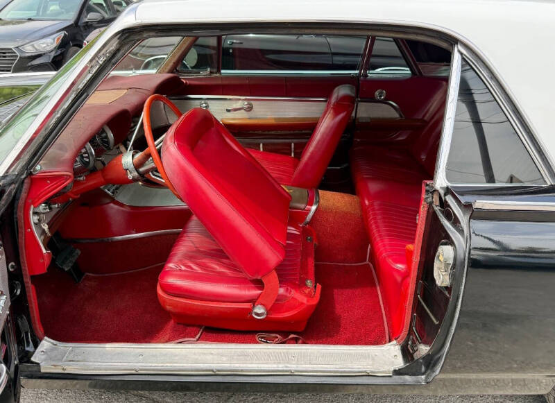 1961 Ford Thunderbird