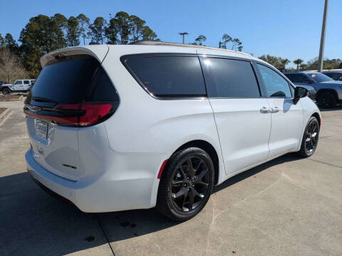 2025 Chrysler Pacifica Limited