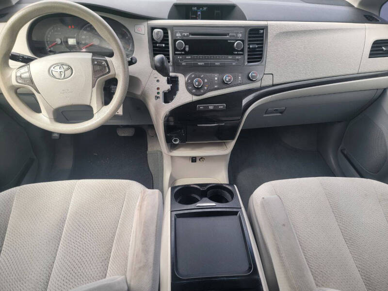 2011 Toyota Sienna