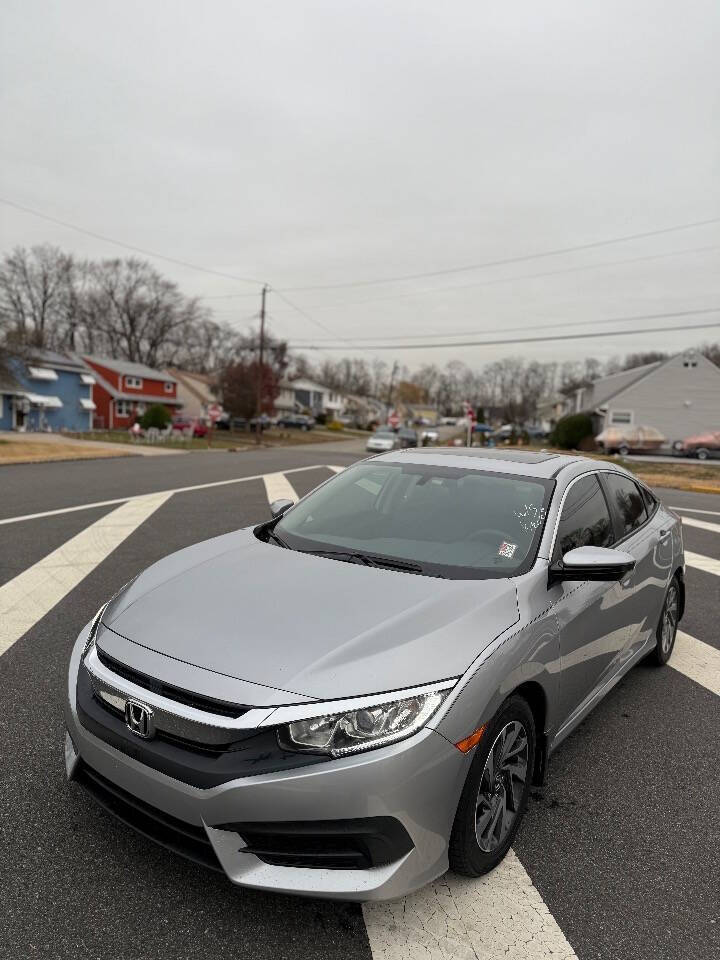 2018 Honda Civic EX's photo