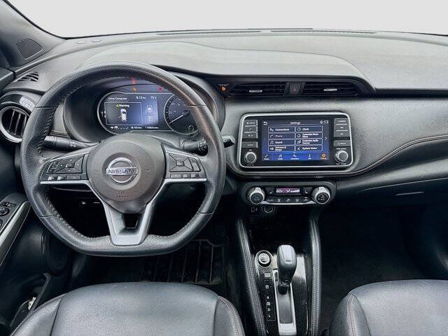 2020 Nissan Kicks SR