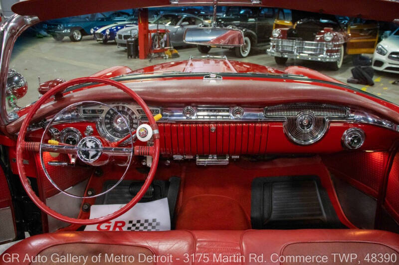 1955 Oldsmobile 98 Starfire