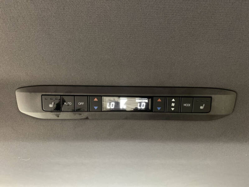 2021 Toyota Sienna Platinum 7-Passenger