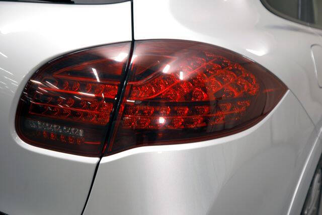 2014 Porsche Cayenne GTS