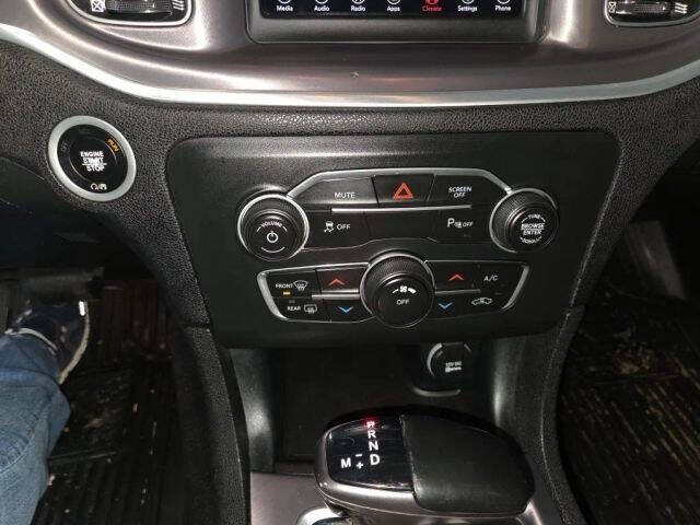 2019 Dodge Charger SXT