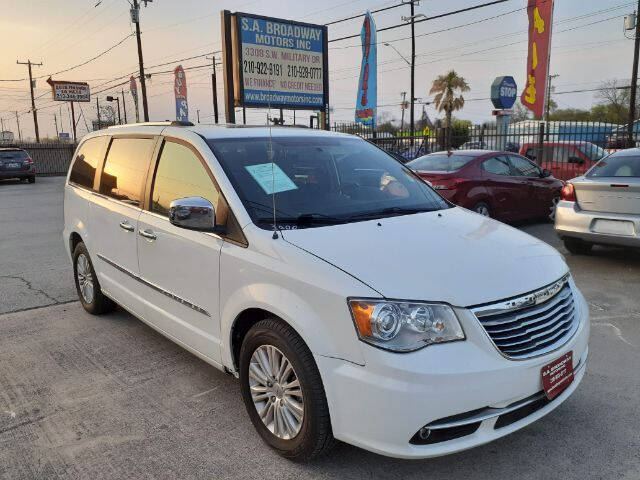 2012 Chrysler Town and Country for sale at S.A. BROADWAY MOTORS INC in San Antonio TX