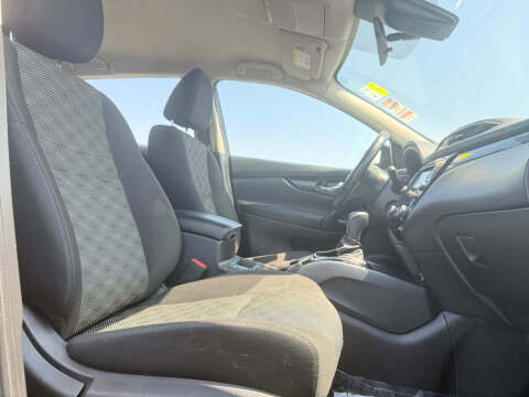 2022 Nissan Rogue Sport SV