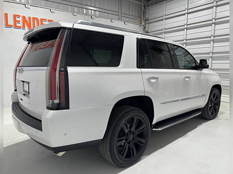 2020 Cadillac Escalade Luxury