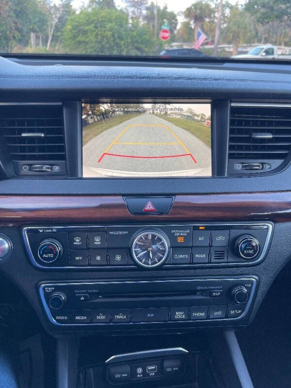 2017 Kia Cadenza Premium