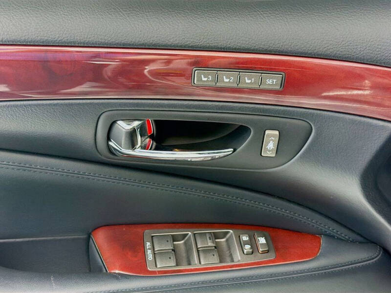 2008 Lexus LS 460