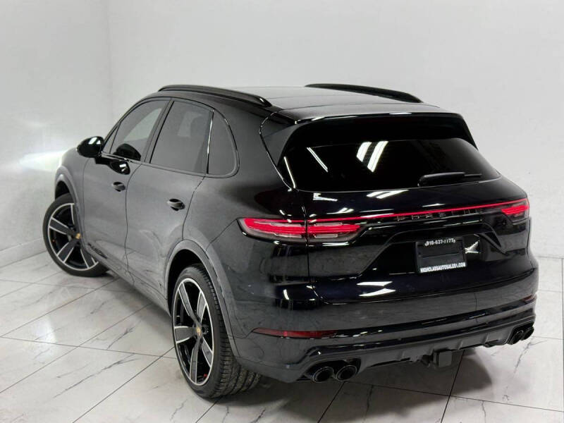 2022 Porsche Cayenne