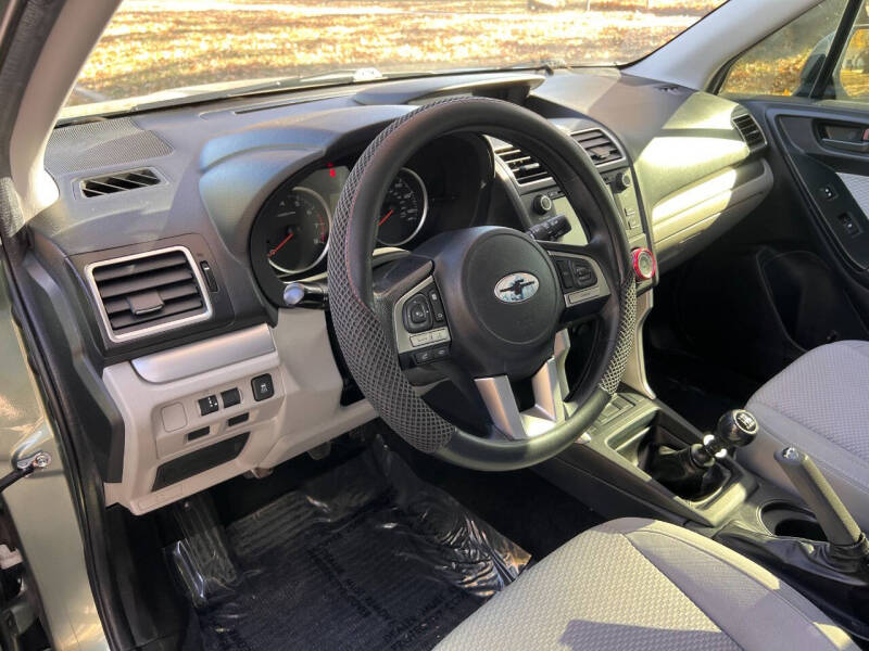 2017 Subaru Forester 2.5i