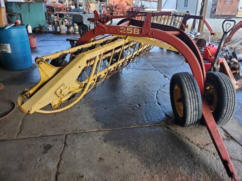  New Holland 258 for sale at Vehicle Network - Joe's Tractor Sales in Thomasville NC