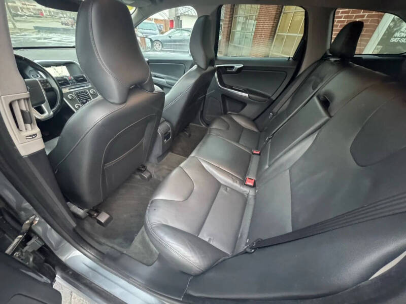 2016 Volvo XC60 T5 Premier