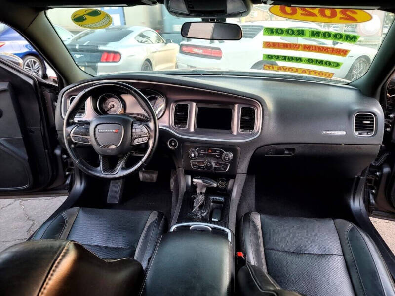 2020 Dodge Charger SXT