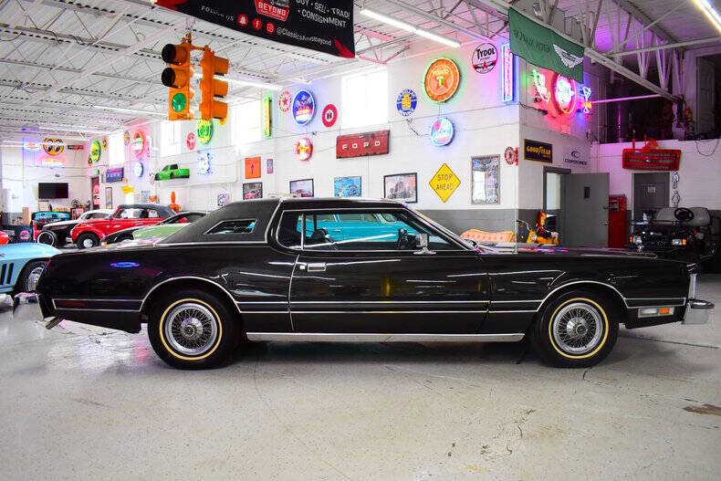 1976 Ford Thunderbird