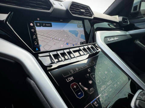 2022 Lamborghini Urus