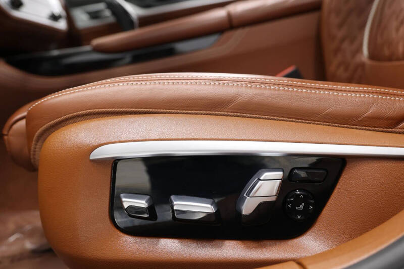 2022 BMW 7 Series M760i xDrive