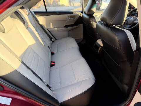 2017 Toyota Camry SE