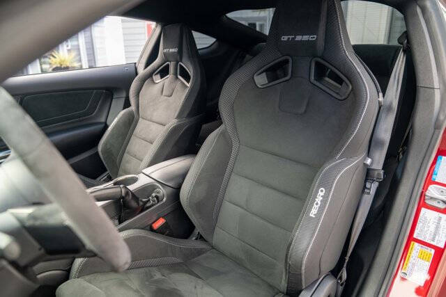 2018 Ford Mustang 12