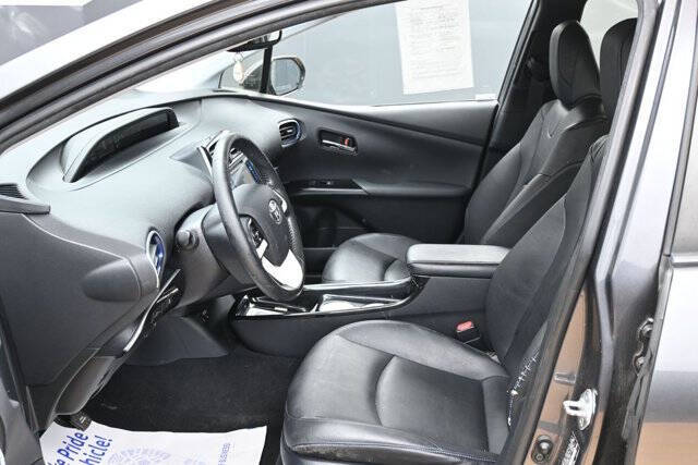 2017 Toyota Prius Four Touring