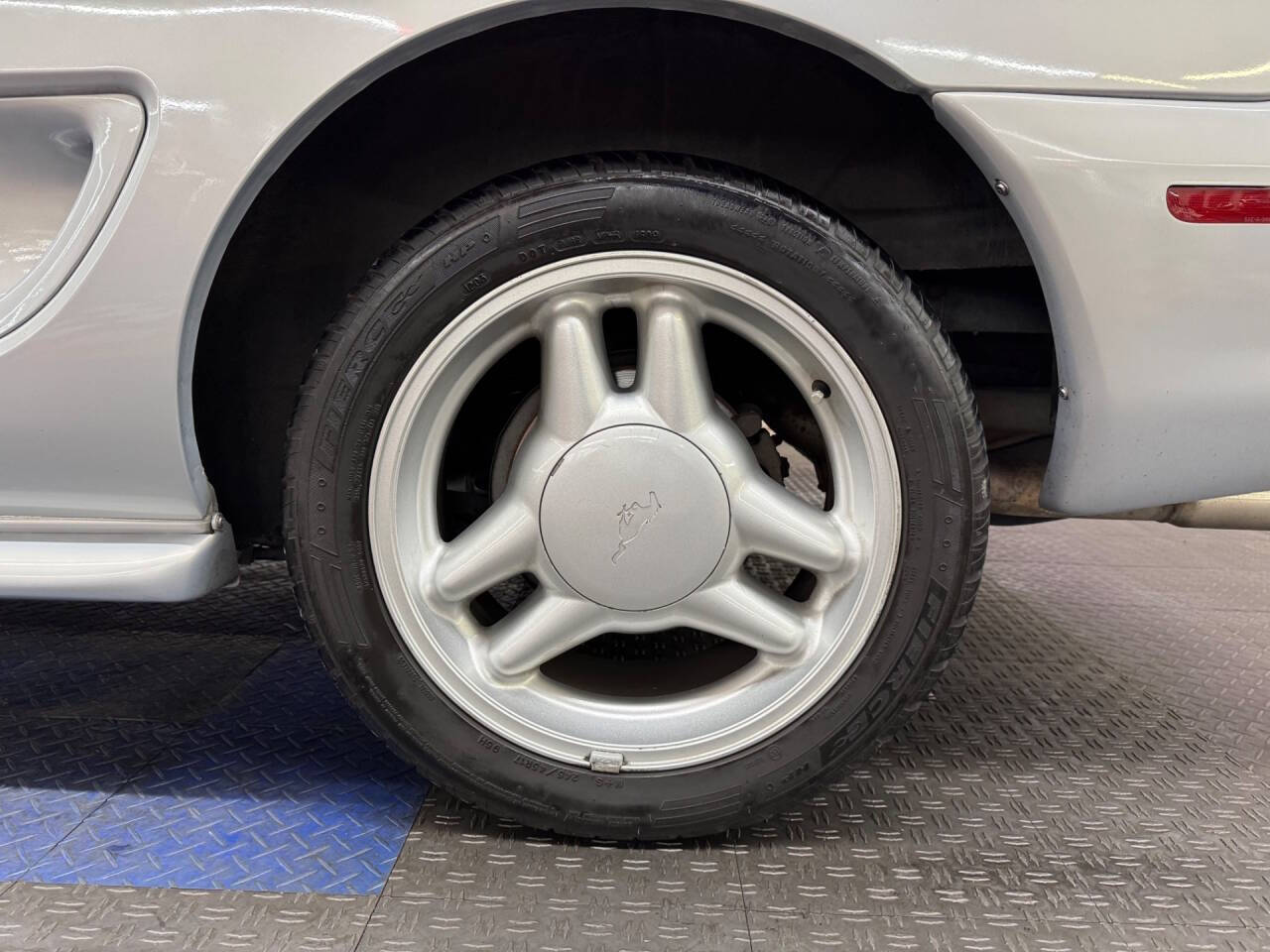 1994 Ford Mustang 24