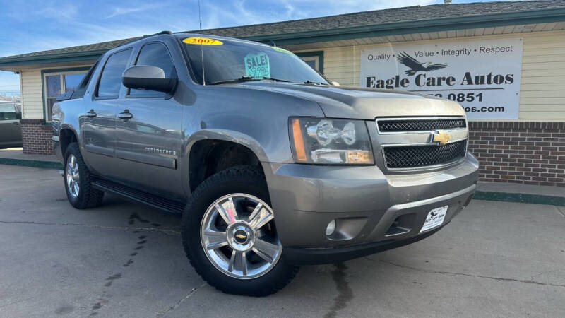 2007 Chevrolet Avalanche for sale at Eagle Care Autos in Mcpherson KS