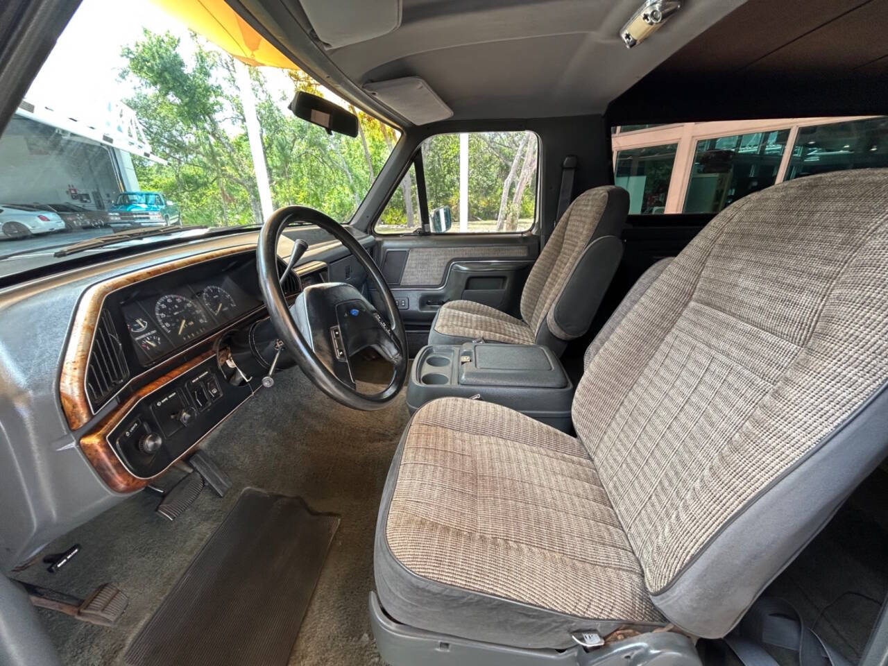 1989 Ford Bronco 22