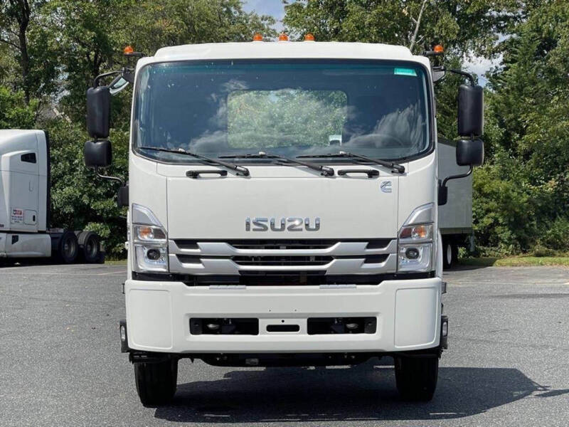 2025 Isuzu FTR