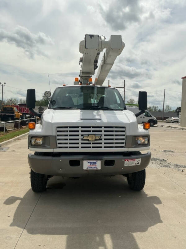 2002 Chevrolet C7500