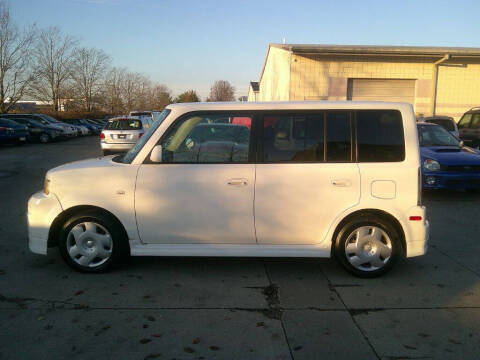 2005 Scion xB