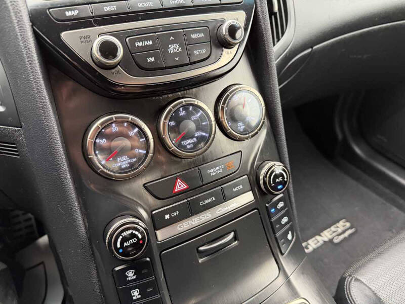 2013 Hyundai Genesis Coupe 3.8 Track