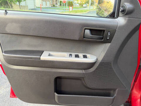 2011 Ford Escape XLT