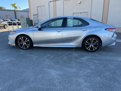 2018 Toyota Camry SE