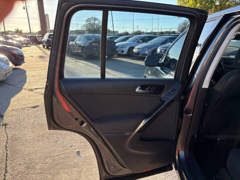 2014 Volkswagen Tiguan S