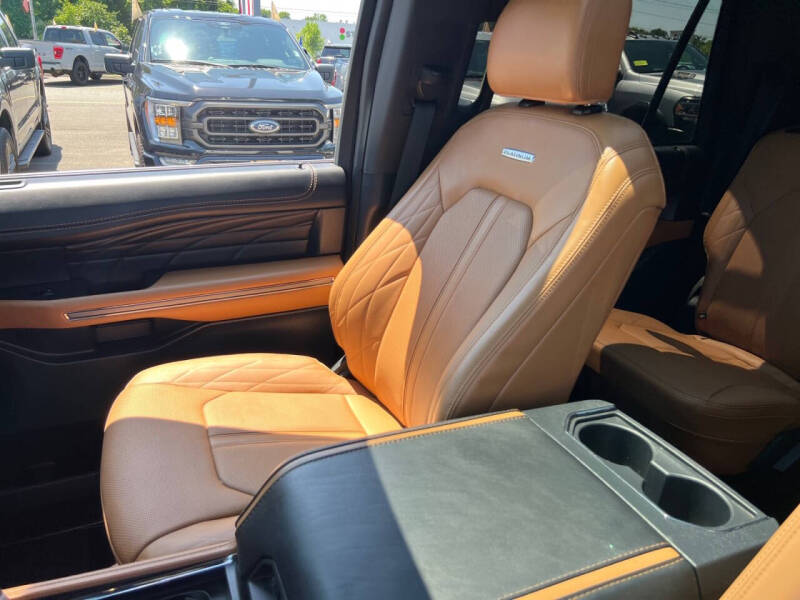 2023 Ford Expedition MAX Platinum
