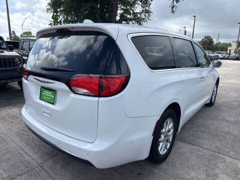 2020 Chrysler Pacifica Touring