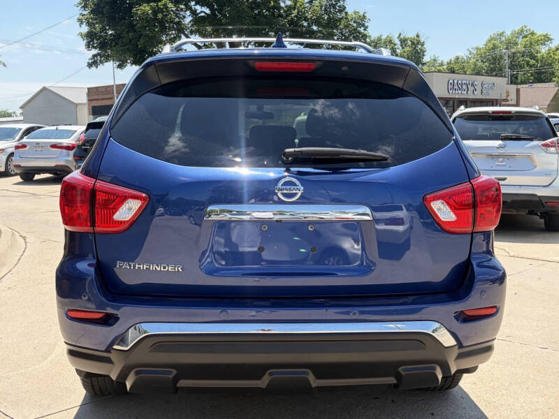 2019 Nissan Pathfinder S