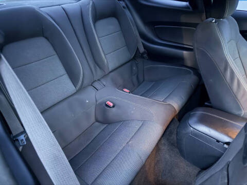 2015 Ford Mustang V6