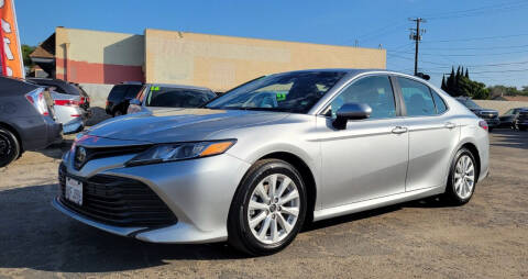 2018 Toyota Camry for sale at Alonso's Auto Group in Oxnard CA