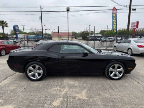 2012 Dodge Challenger SXT